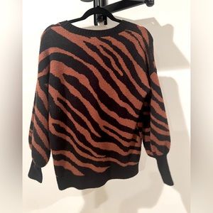 French connection Scoop Neck Animal Print Sweater Size Small
